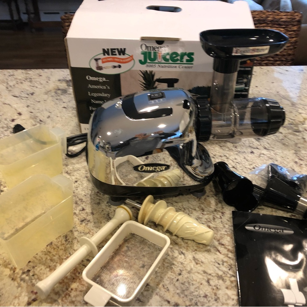 Omega Juicer
